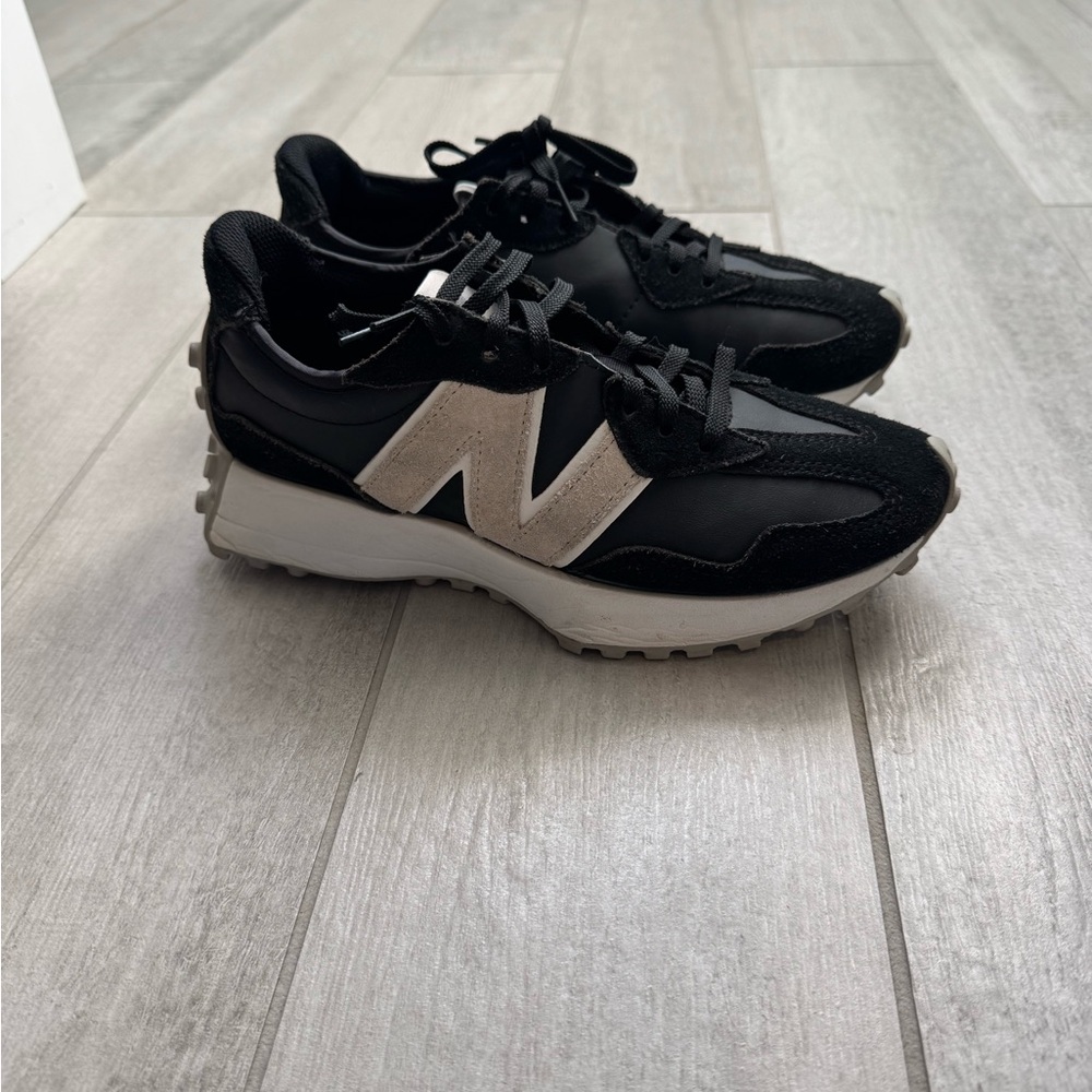 New Balance Black and White 327 Sneakers
